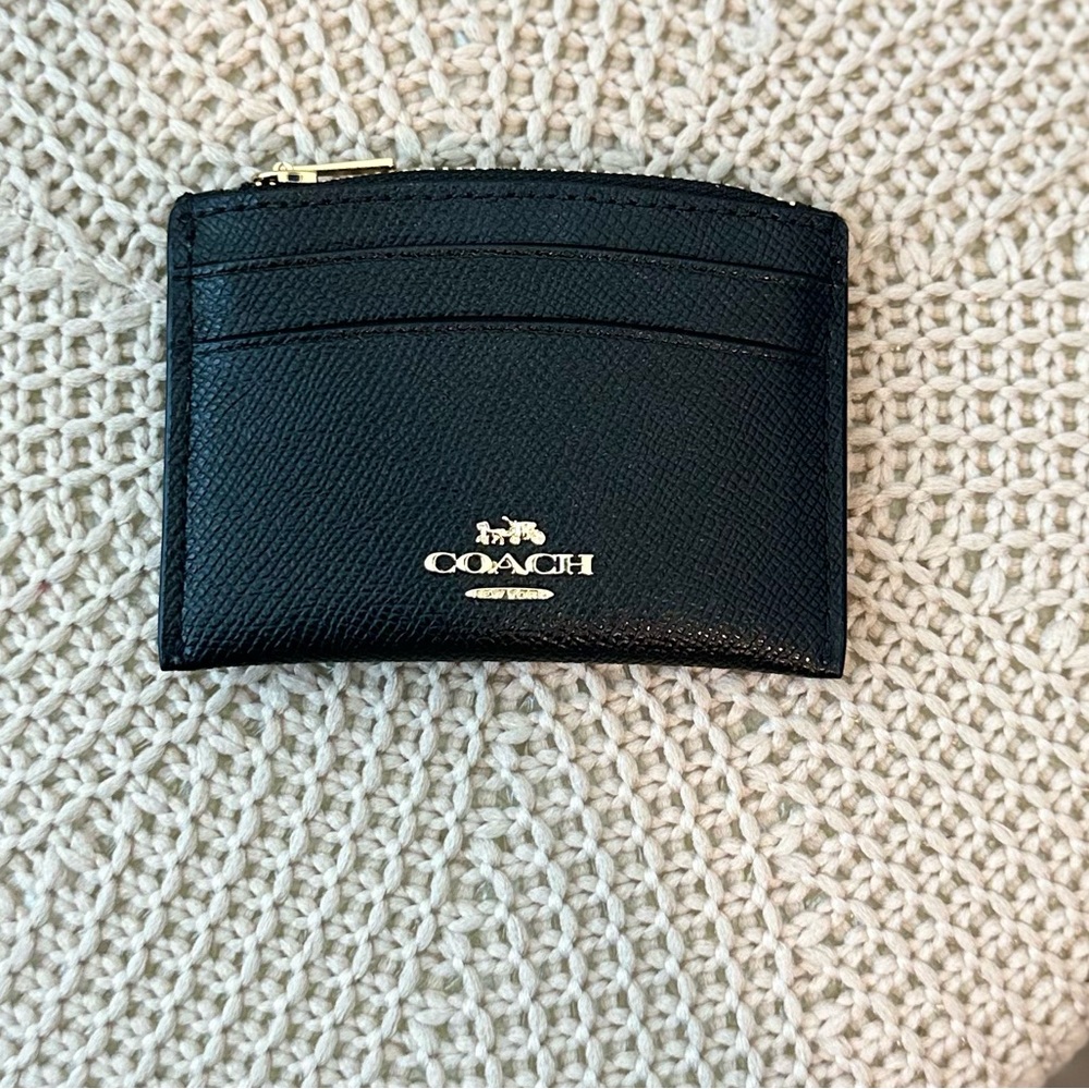 Coach Shaped Card Case🤎